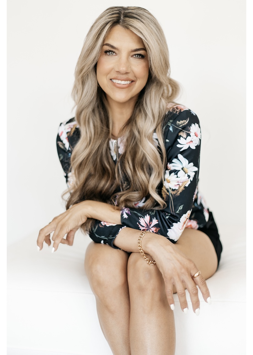 Renee, founder of Organza Home Organizing & Design